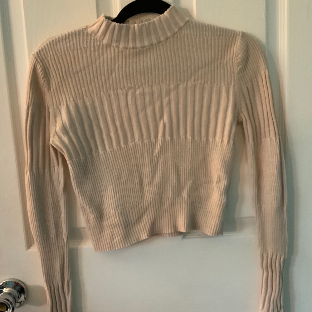 American Eagle Cropped Beige Sweater